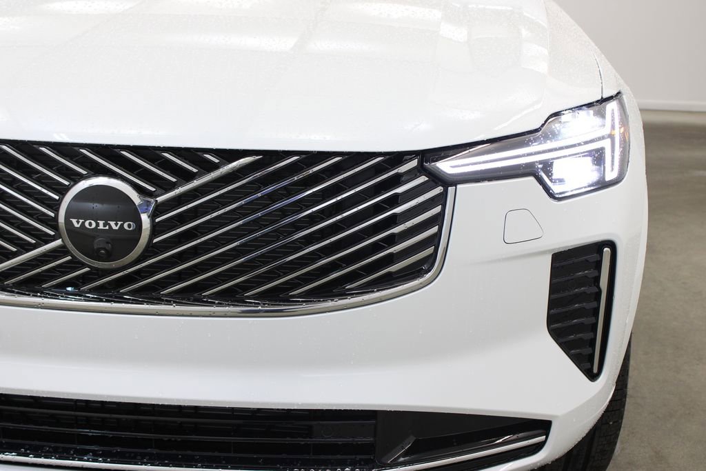 New 2026 Volvo XC90 B6 Plus w/ Protection Package AWD/4WD image 8