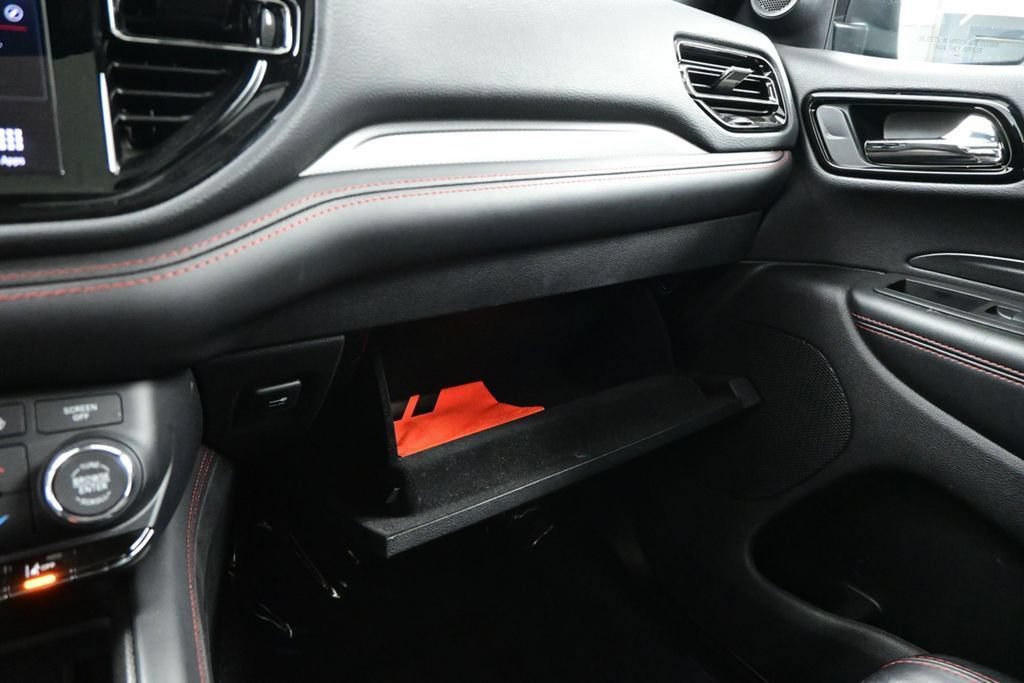 Used 2025 Dodge Durango GT AWD/4WD image 30