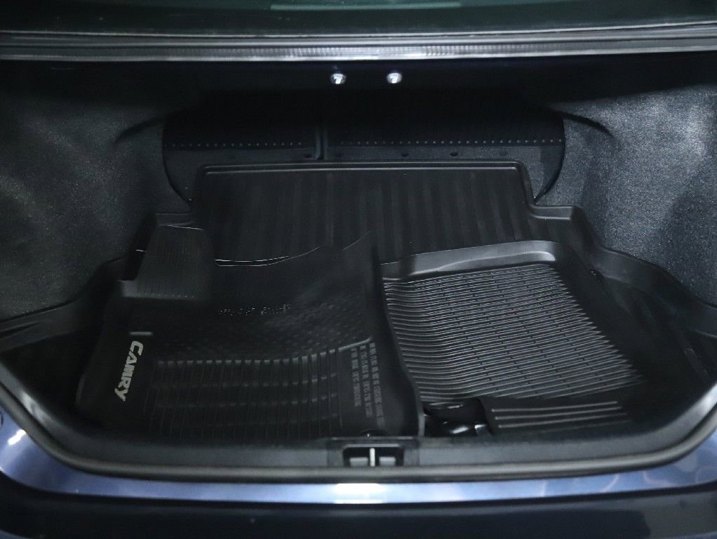 Used 2017 Toyota Camry XLE image 29