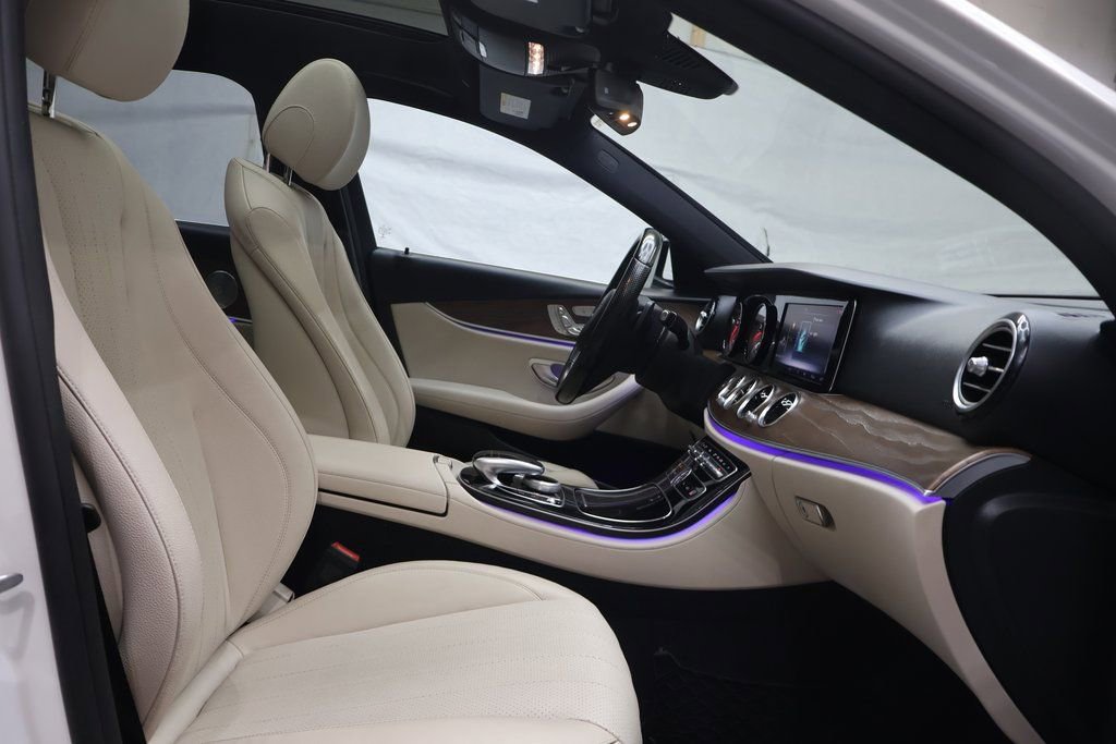 Used 2017 Mercedes-Benz E 400 4MATIC Wagon image 10