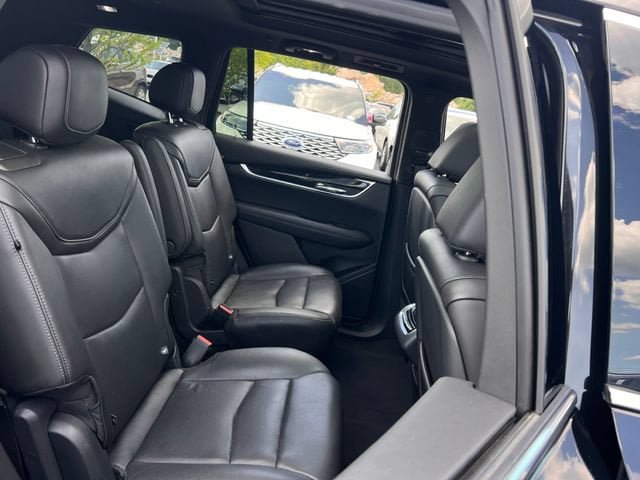 Used 2020 Cadillac XT6 Premium Luxury AWD/4WD image 32