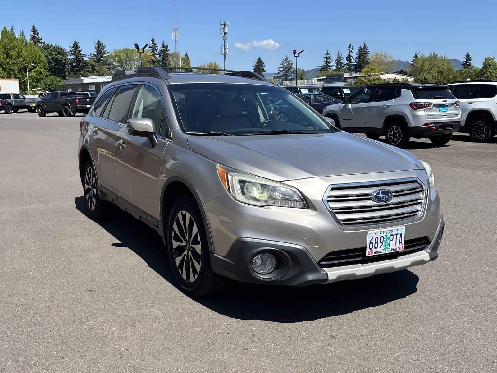 Used 2016 Subaru Outback 3.6R Limited AWD/4WD image 7