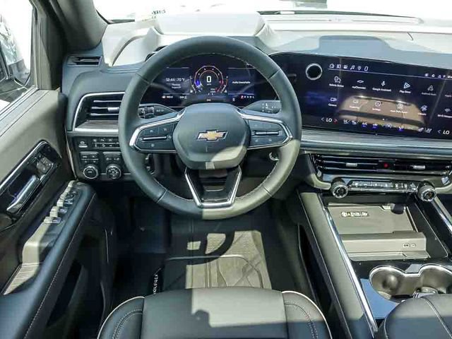 New 2026 Chevrolet Suburban Premier AWD/4WD image 22