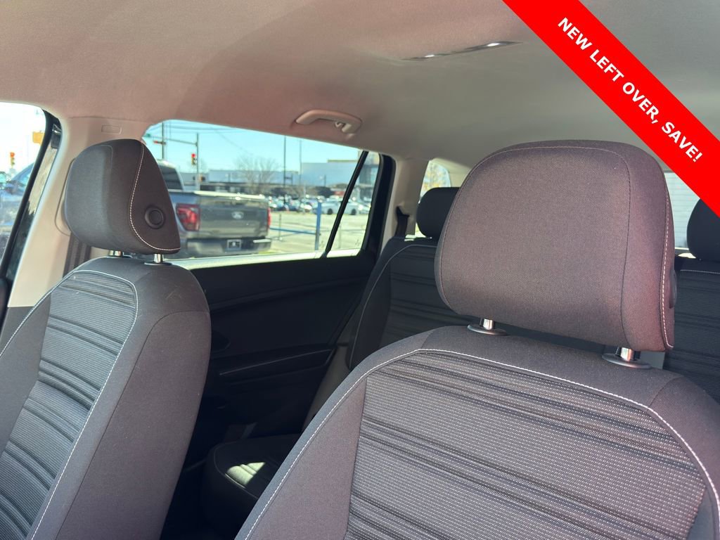 Used 2024 Volkswagen Tiguan S image 13