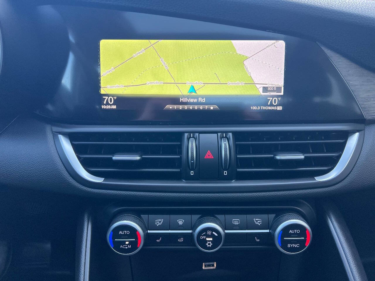 Used 2017 Alfa Romeo Giulia Ti image 9