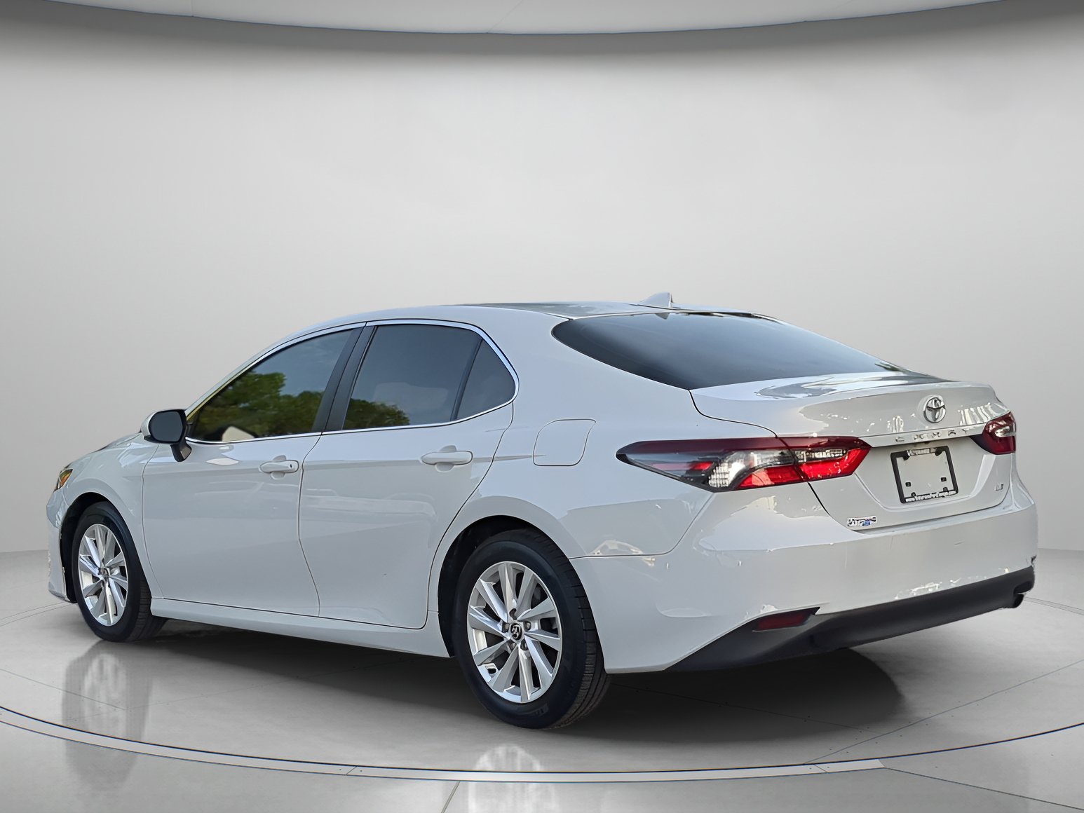 Used 2023 Toyota Camry LE FWD image 42