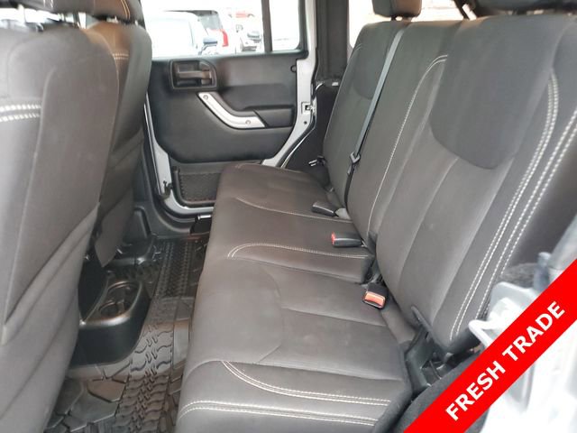 Used 2018 Jeep Wrangler Unlimited Sahara image 23