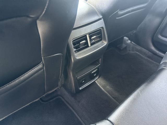 Used 2024 Ford Edge Titanium AWD/4WD image 22