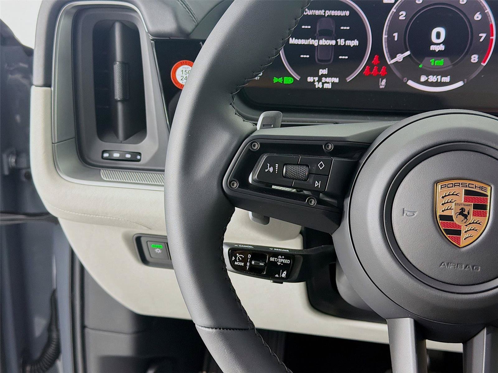 New 2026 Porsche Cayenne Coupe AWD/4WD image 11