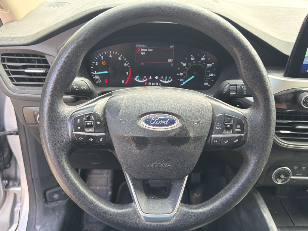 Used 2020 Ford Escape SE FWD image 17