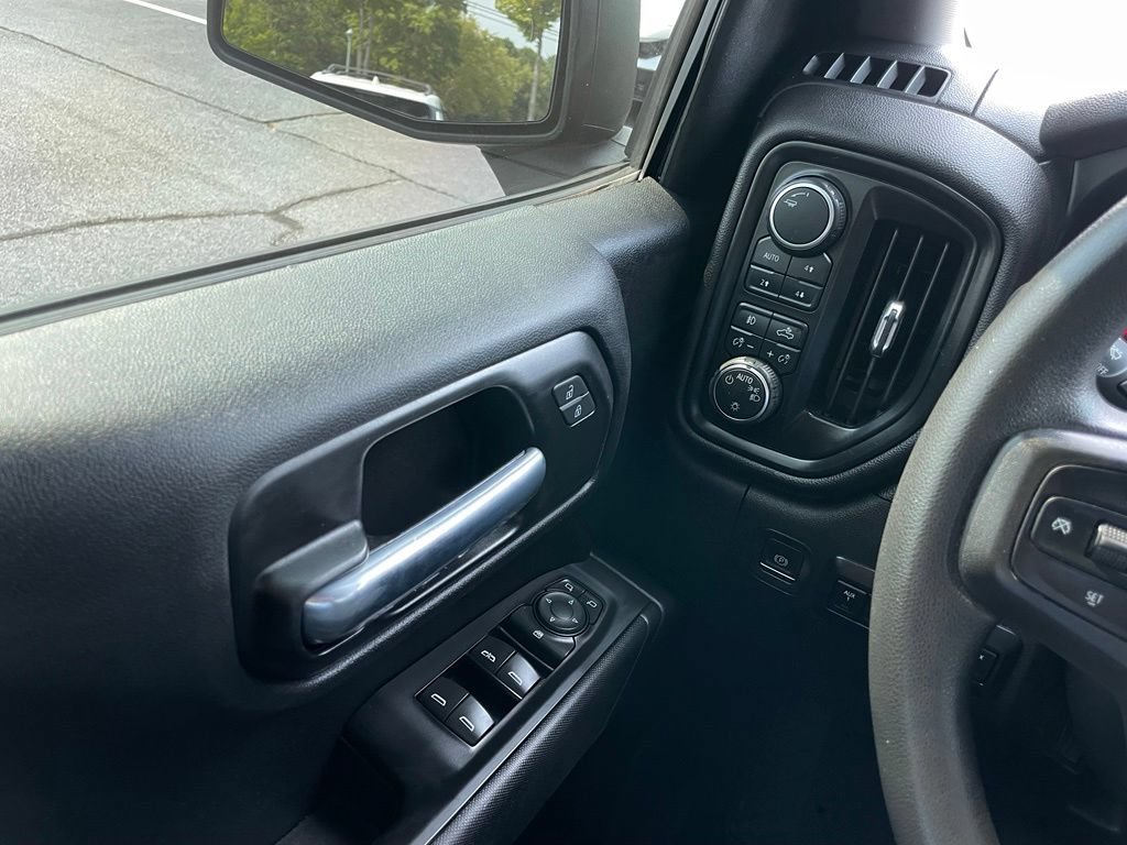 Used 2020 Chevrolet Silverado 1500 Custom Trail Boss w/ Custom Convenience Package AWD/4WD image 20