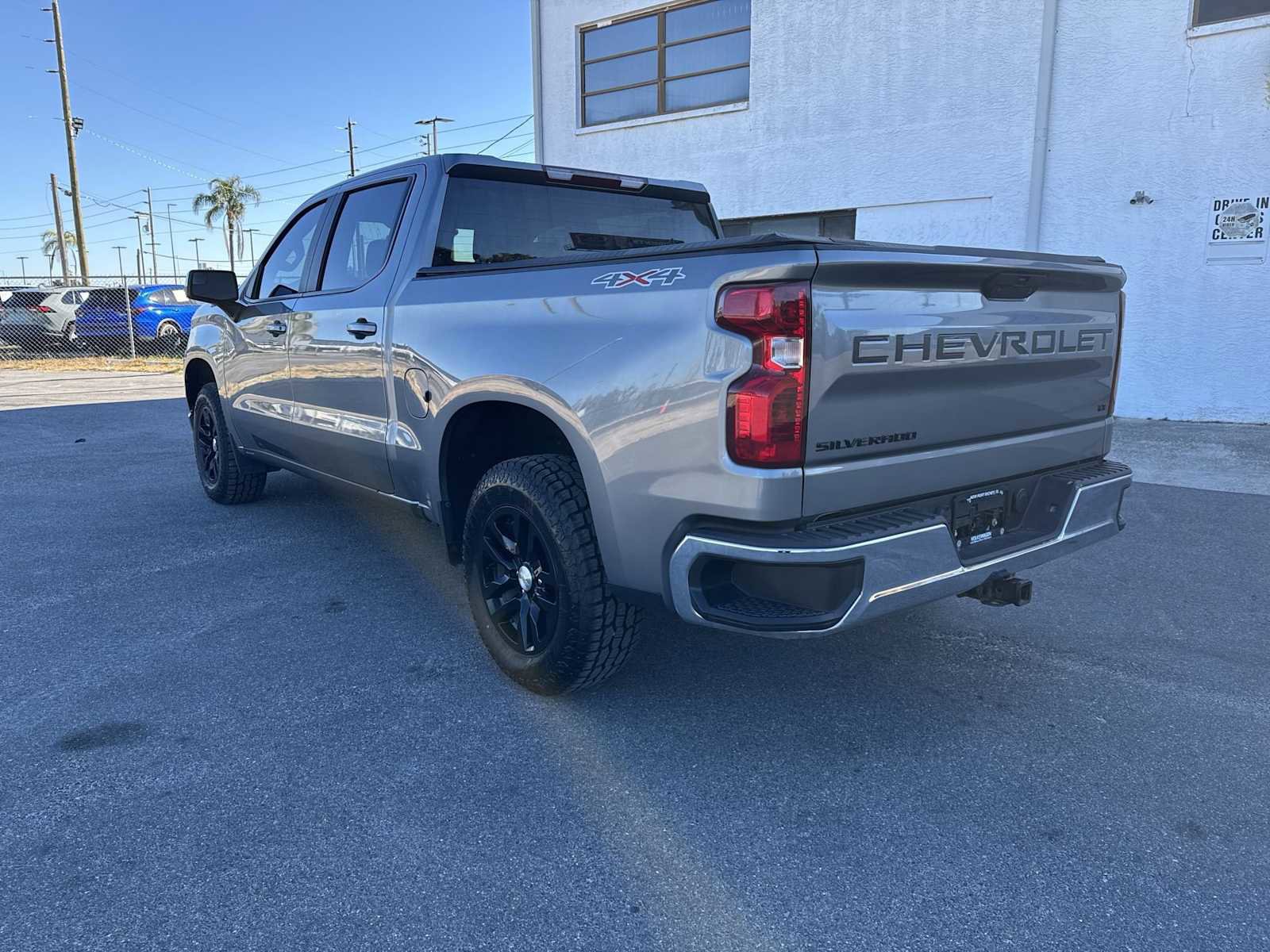 Used 2021 Chevrolet Silverado 1500 LT w/ Bed Protection Package image 4