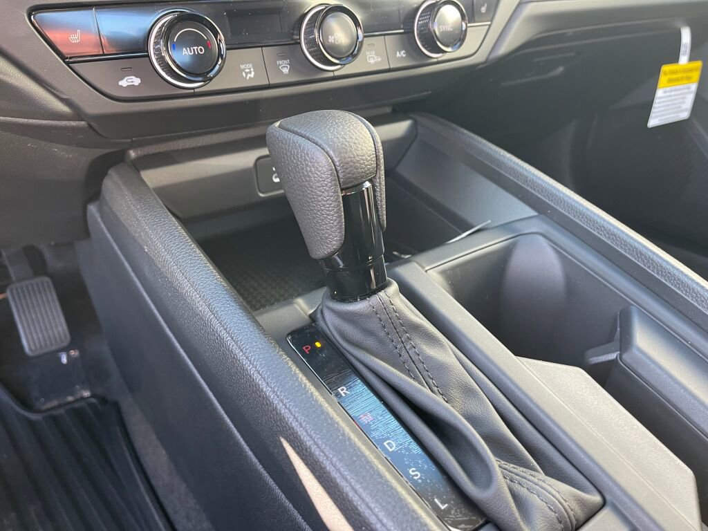 Certified 2025 Honda Accord SE image 6