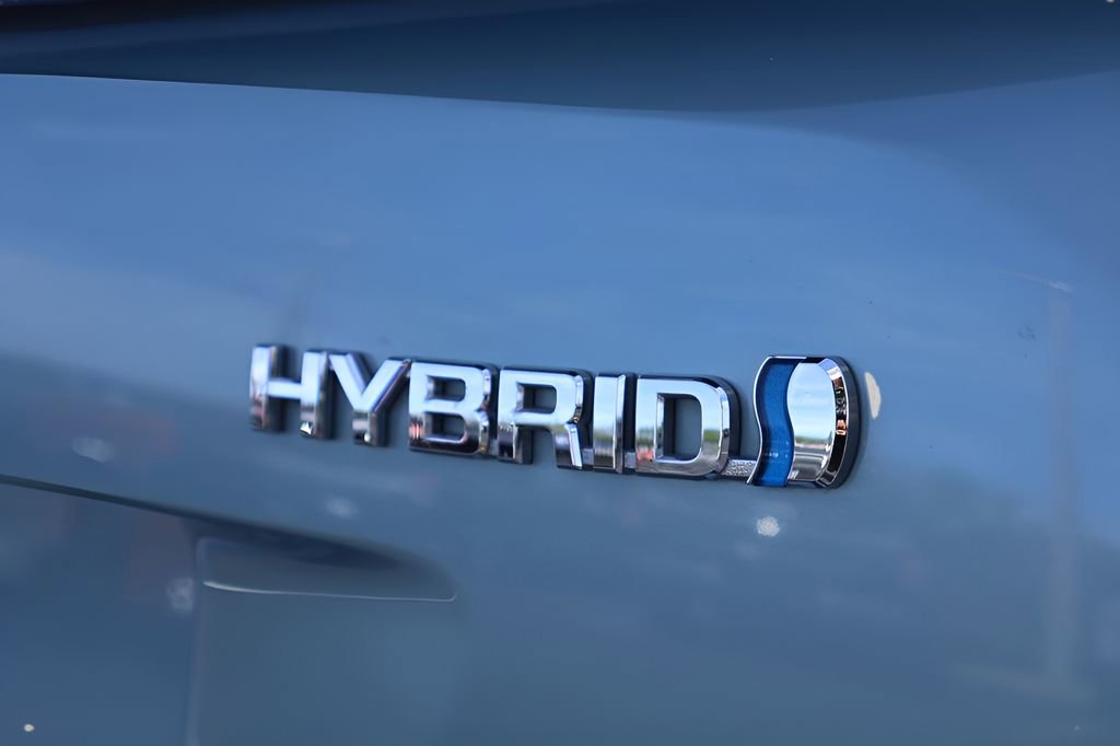 Certified 2016 Toyota Prius Four Touring image 25