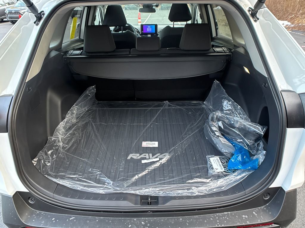 New 2025 Toyota RAV4 XLE w/ Convenience Package image 24