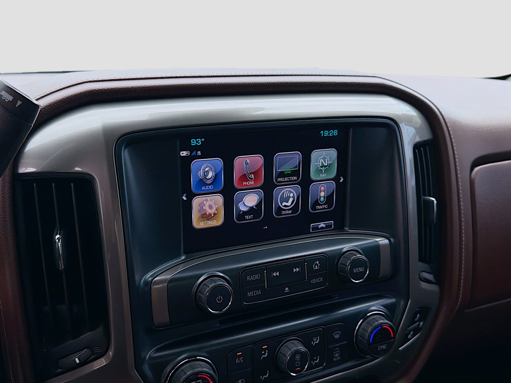 Used 2018 Chevrolet Silverado 1500 High Country AWD/4WD image 10