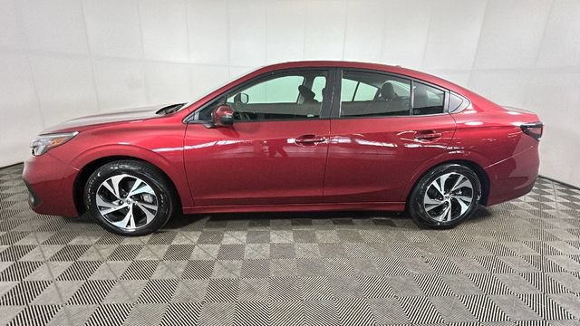 Used 2025 Subaru Legacy Premium AWD/4WD image 6