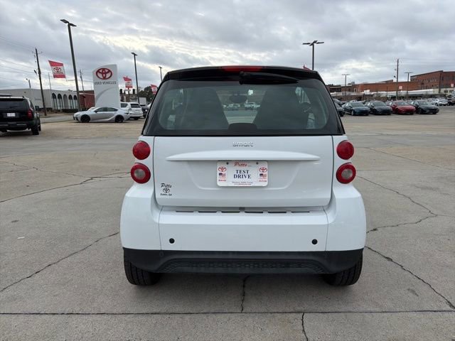 Used 2015 smart fortwo passion image 6