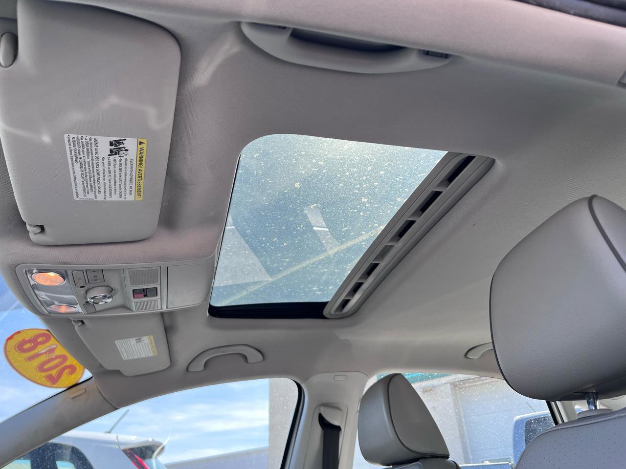 Used 2018 Volkswagen Passat 2.0T SE FWD image 37