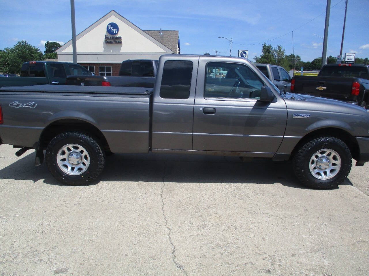 Used 2011 Ford Ranger XLT AWD/4WD image 7
