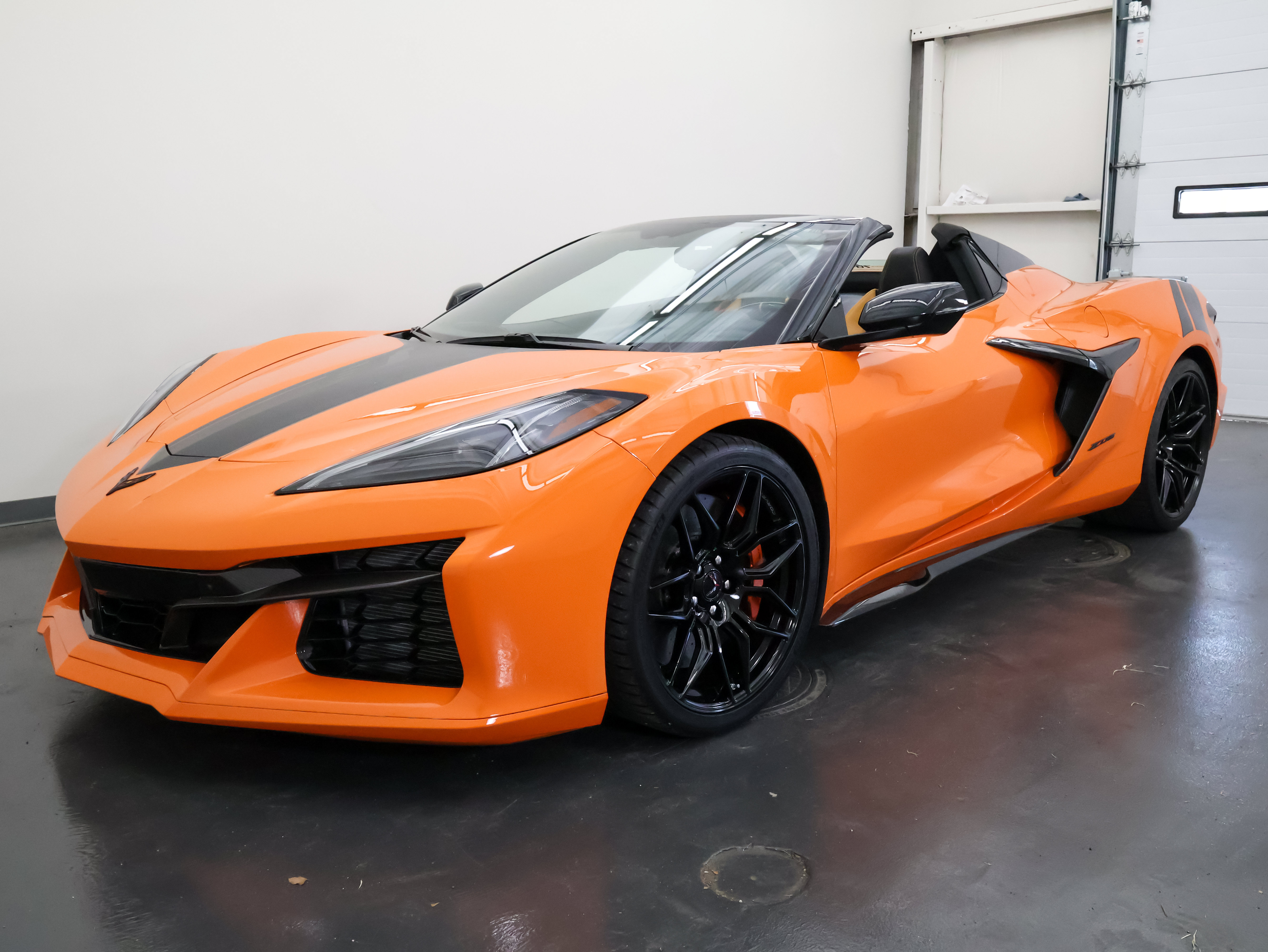 Used 2023 Chevrolet Corvette Z06 RWD image 8