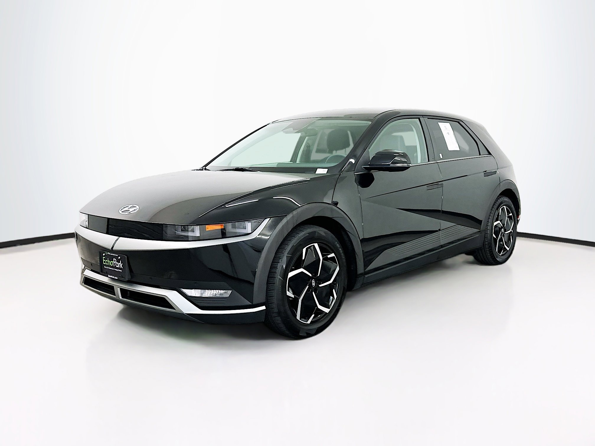 Used 2024 Hyundai Ioniq 5 SEL image 3