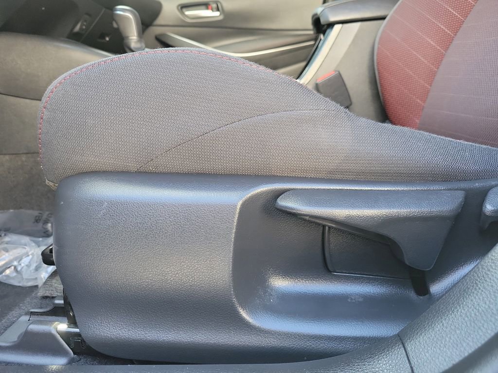 Used 2023 Toyota Corolla SE w/ SE Premium Package image 21