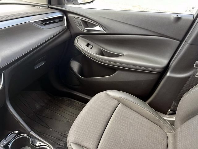 Certified 2024 Buick Encore GX Preferred FWD image 28