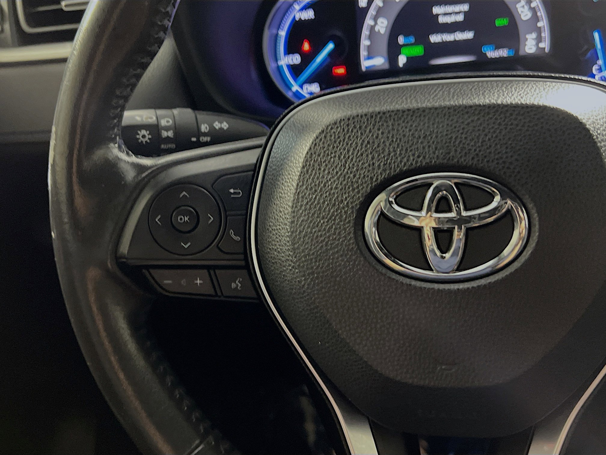 Used 2019 Toyota RAV4 XSE image 19
