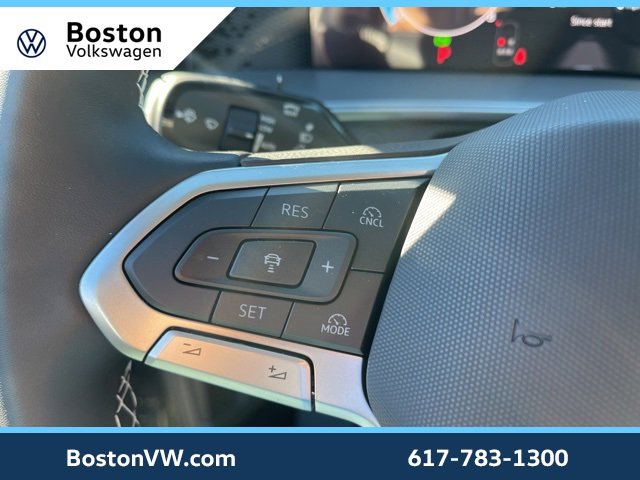 New 2026 Volkswagen Tiguan SE image 16