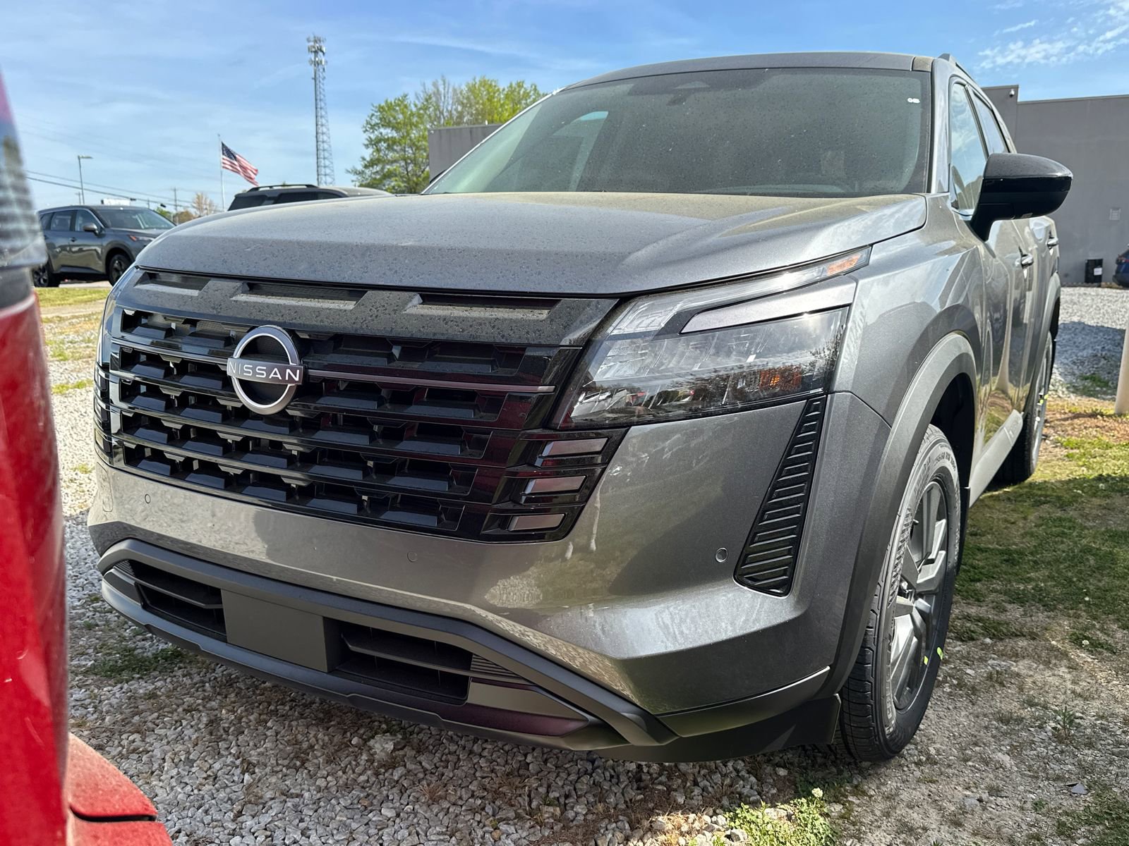 New 2026 Nissan Pathfinder SV w/ SV Premium Package image 2