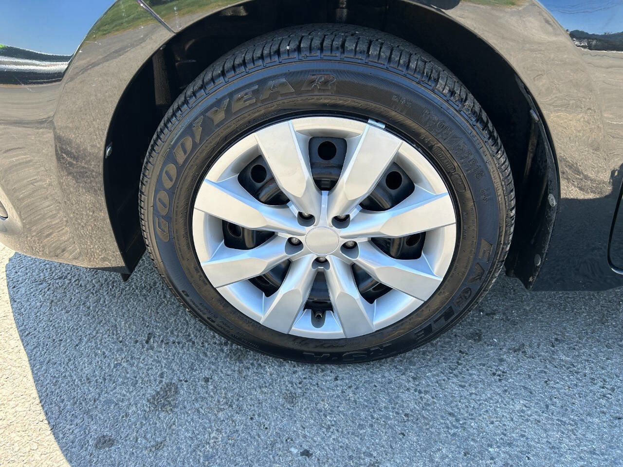Used 2014 Toyota Corolla S FWD image 19