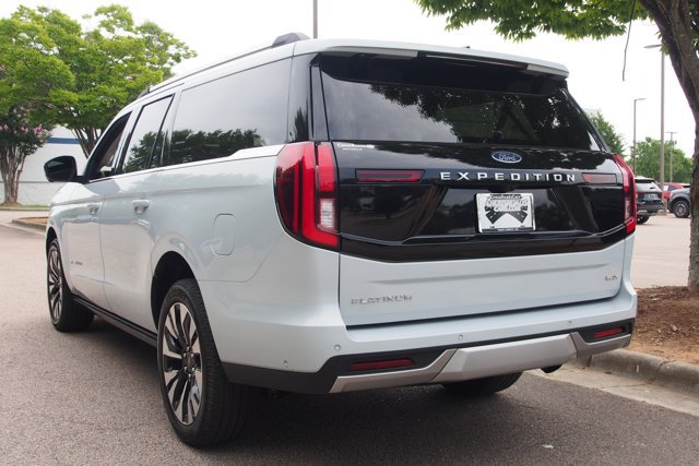 Certified 2025 Ford Expedition Max Platinum w/ Driver's Package AWD/4WD image 5