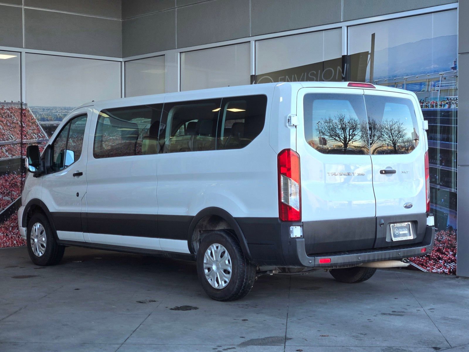 Used 2023 Ford Transit 350 XLT RWD image 6