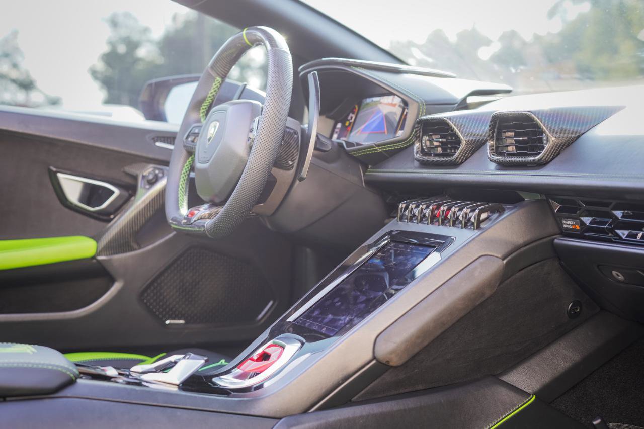 Used 2020 Lamborghini Huracan EVO AWD/4WD image 15