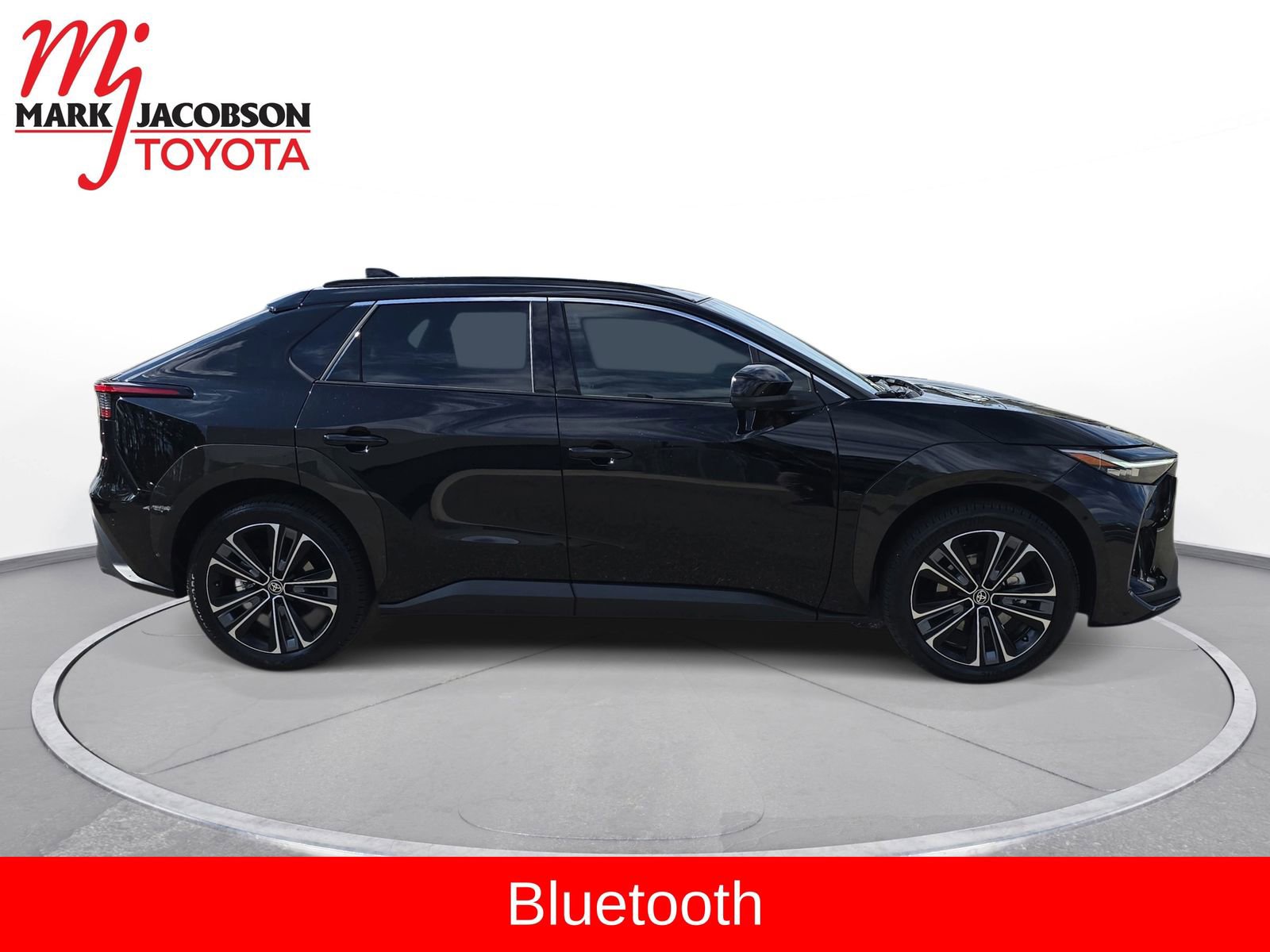 Used 2025 Toyota bZ4X FWD w/ Weather Package image 7