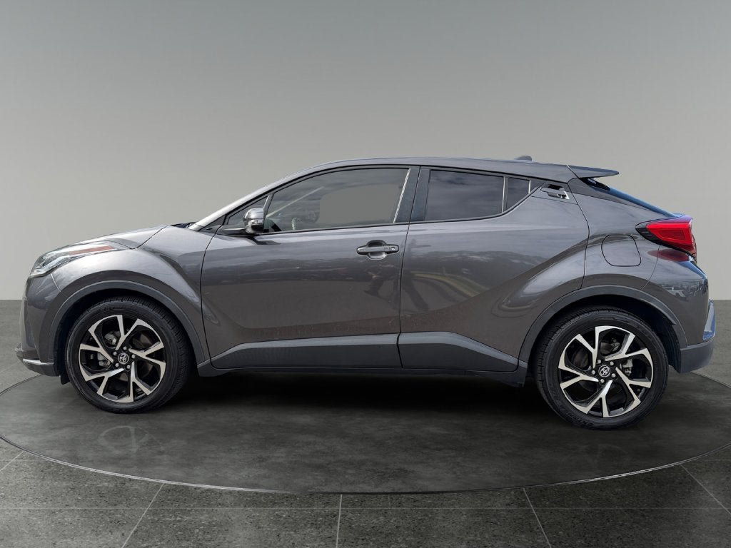Used 2021 Toyota C-HR XLE FWD image 5