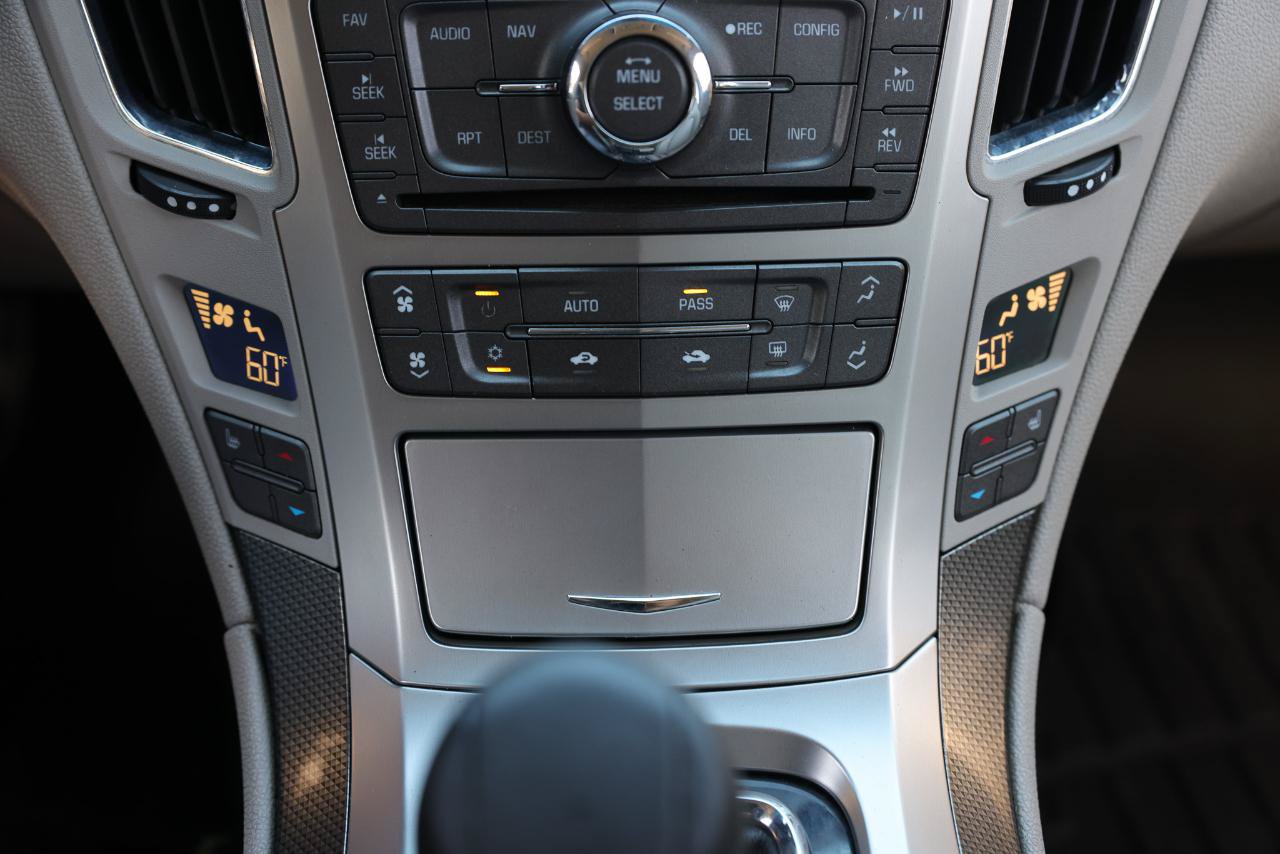 Used 2010 Cadillac CTS Performance RWD image 31