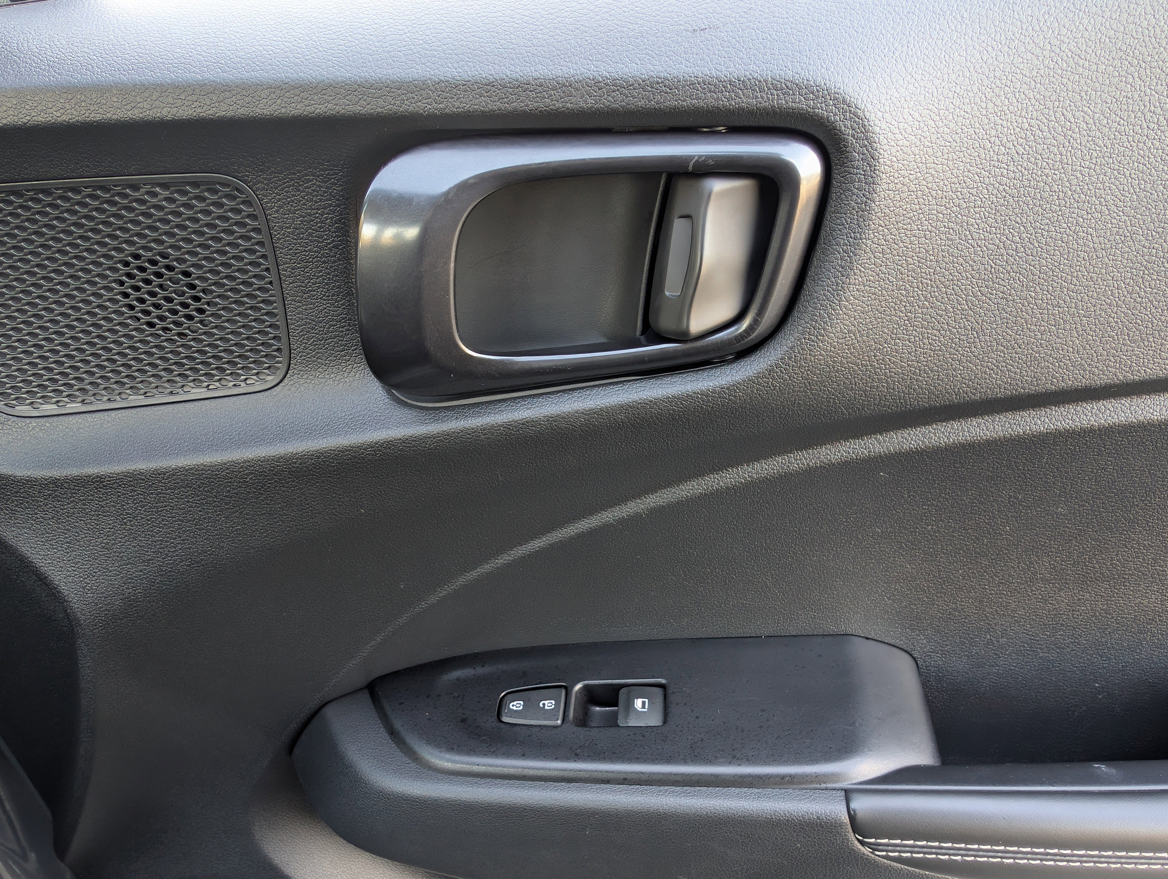 Used 2024 Hyundai Venue Limited image 20