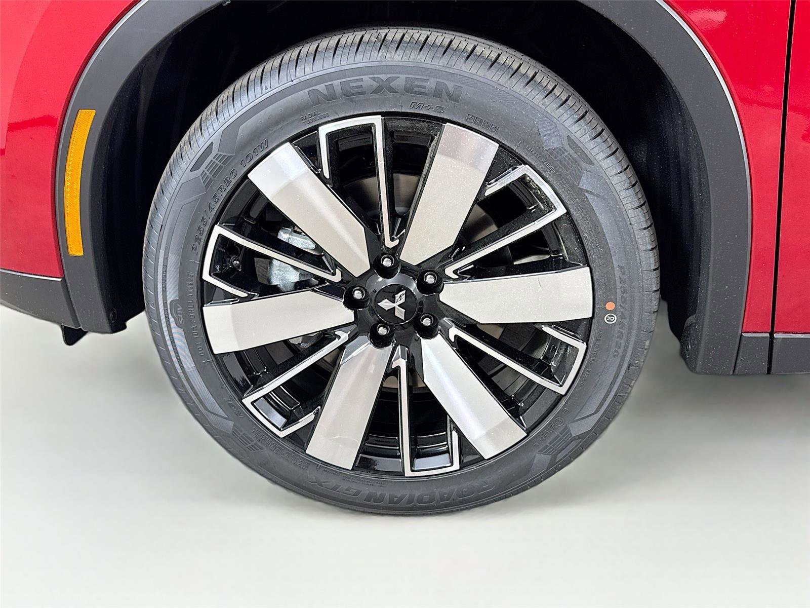 New 2026 Mitsubishi Outlander SE image 28