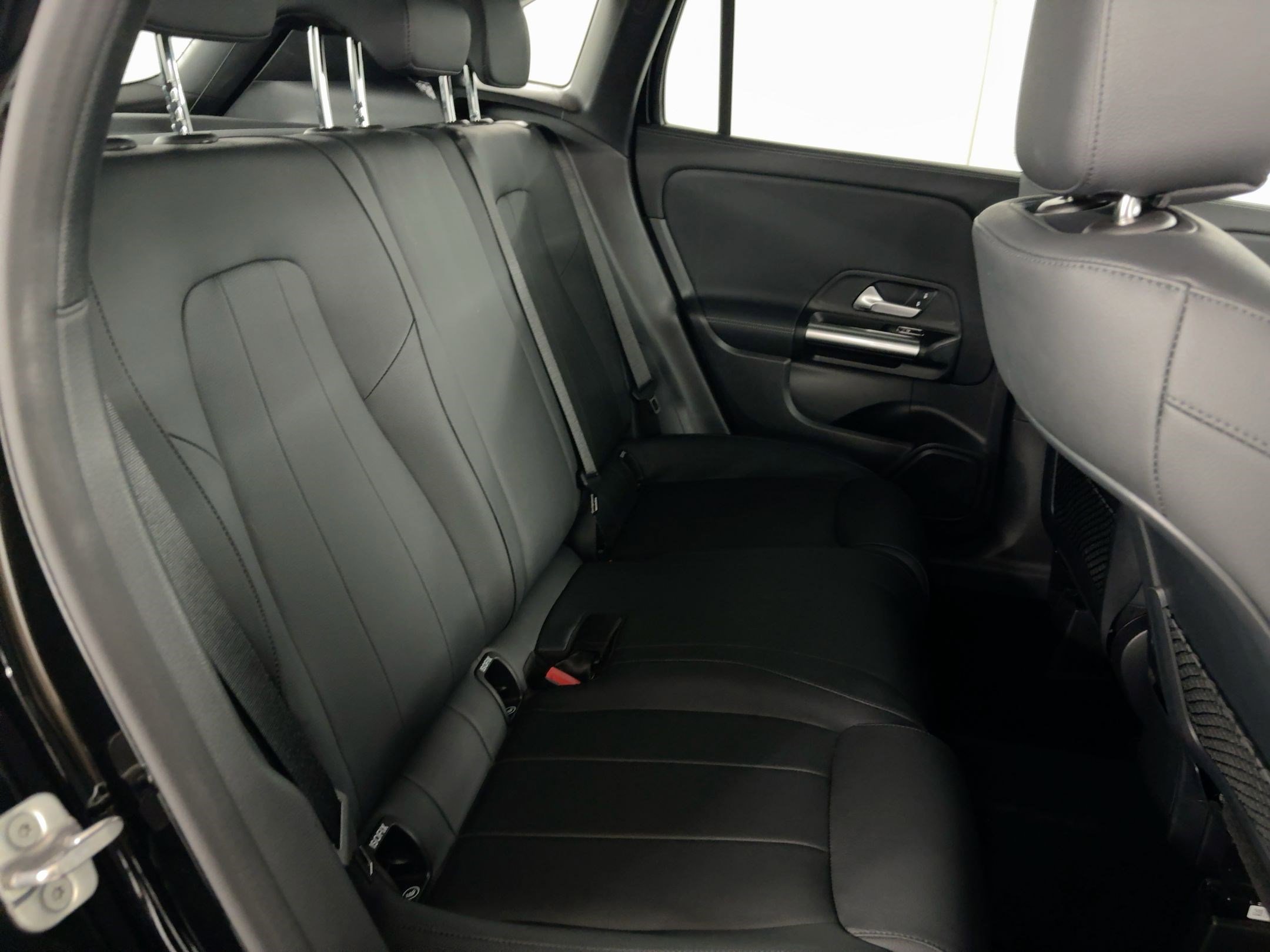 Certified 2025 Mercedes-Benz GLA 250 image 30