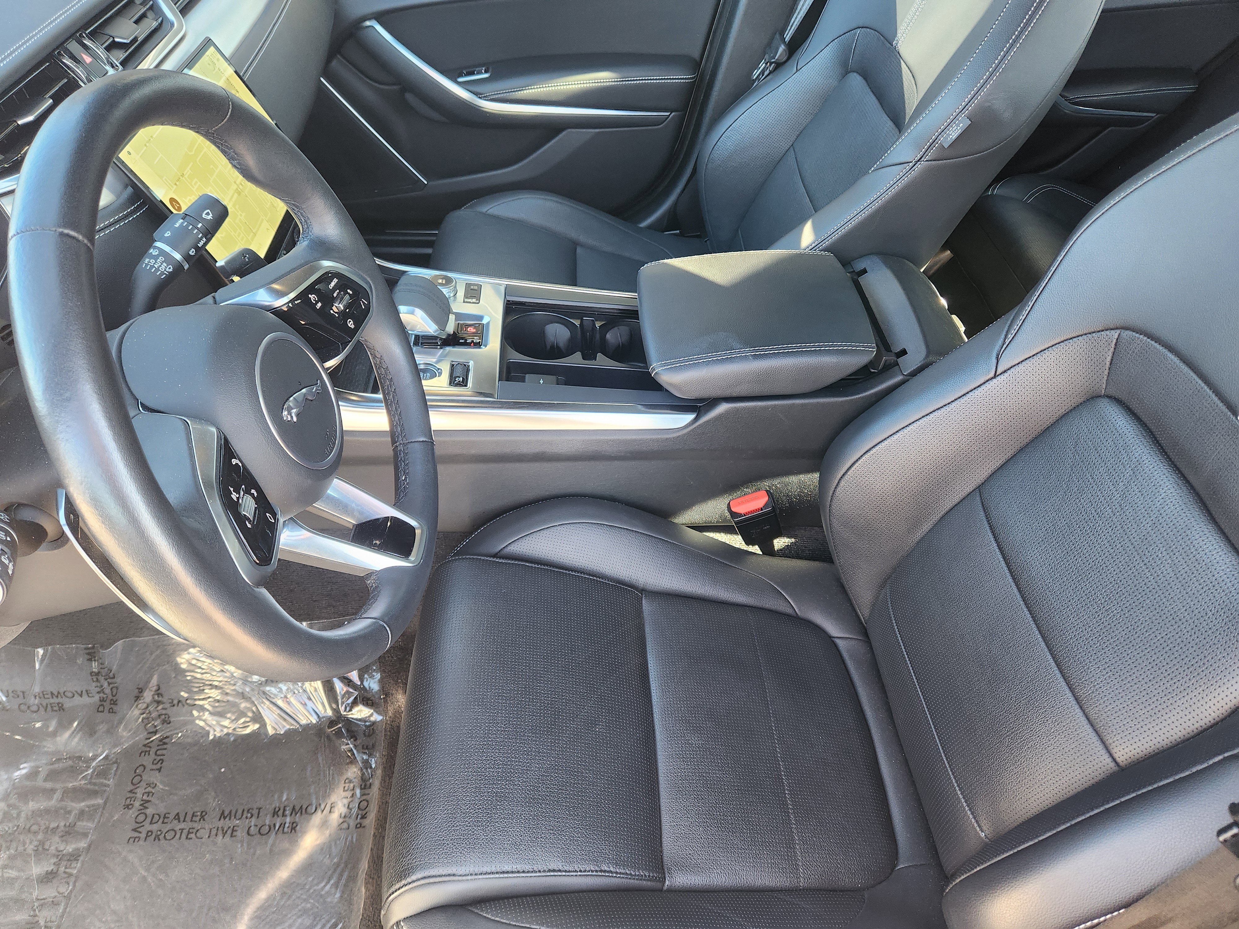 Certified 2024 Jaguar XF R-Dynamic SE image 15