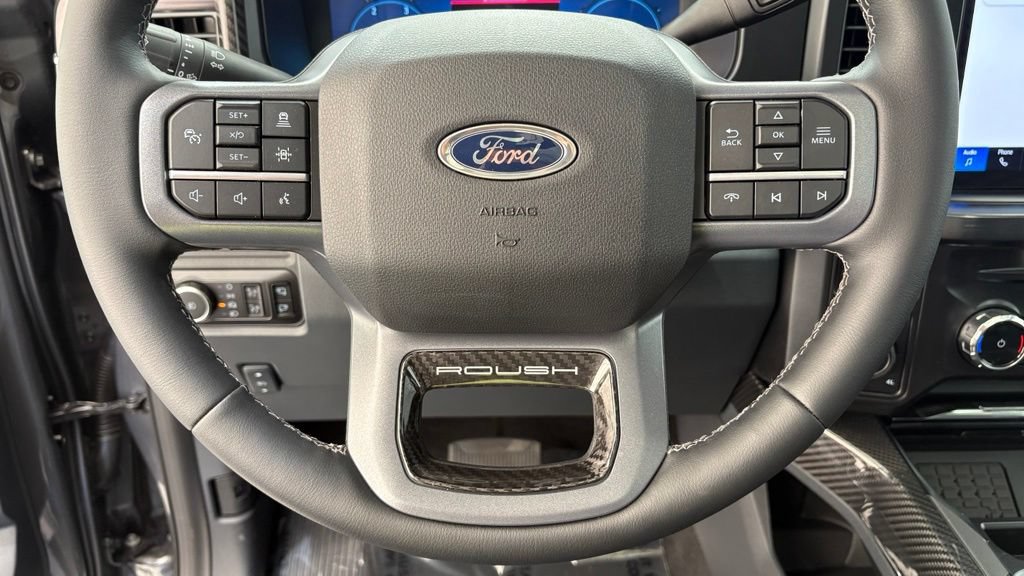New 2026 Ford F250 Lariat w/ Black Appearance Package AWD/4WD image 38