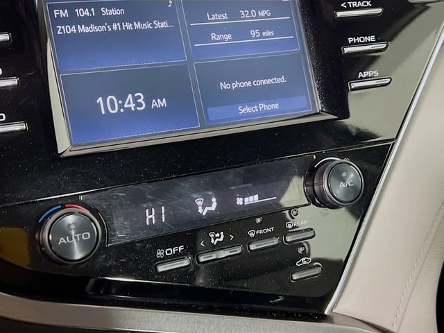 Used 2018 Toyota Camry SE image 14