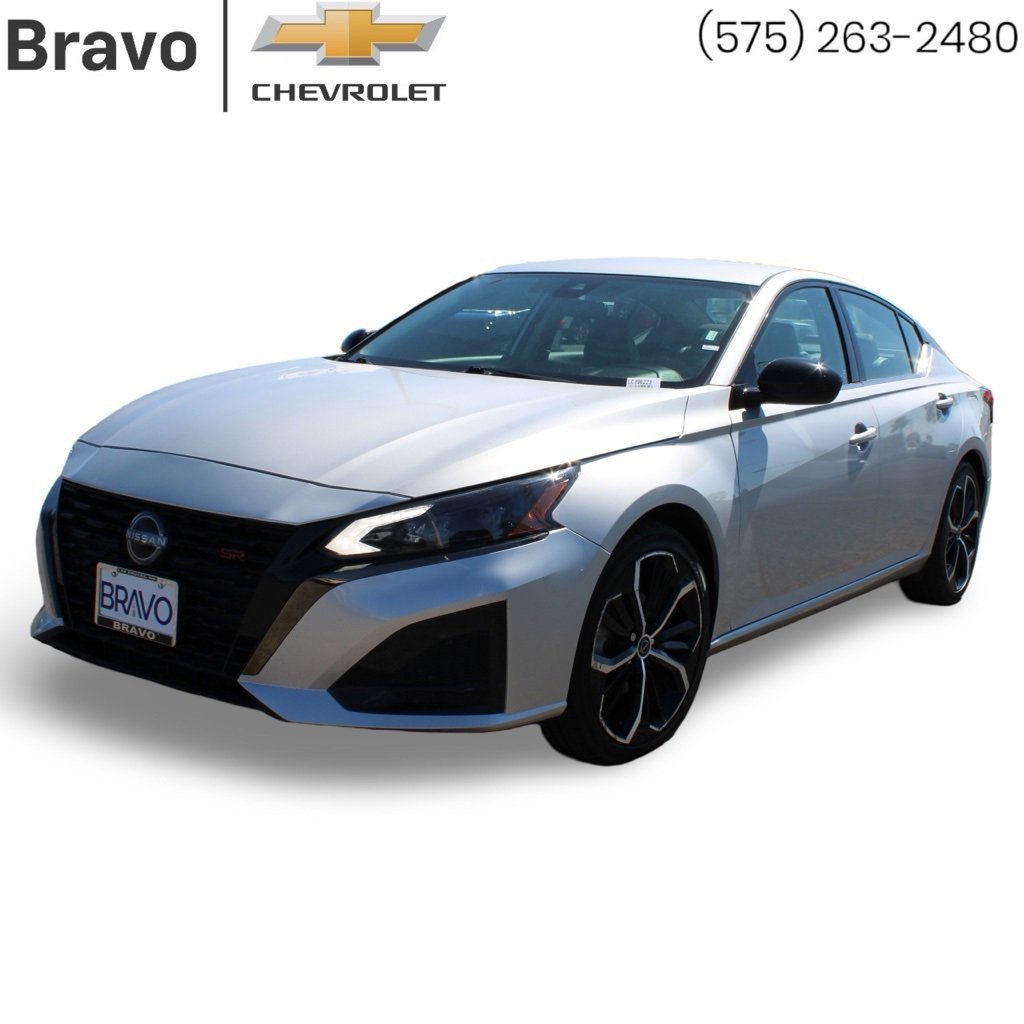 Used 2023 Nissan Altima 2.5 SR