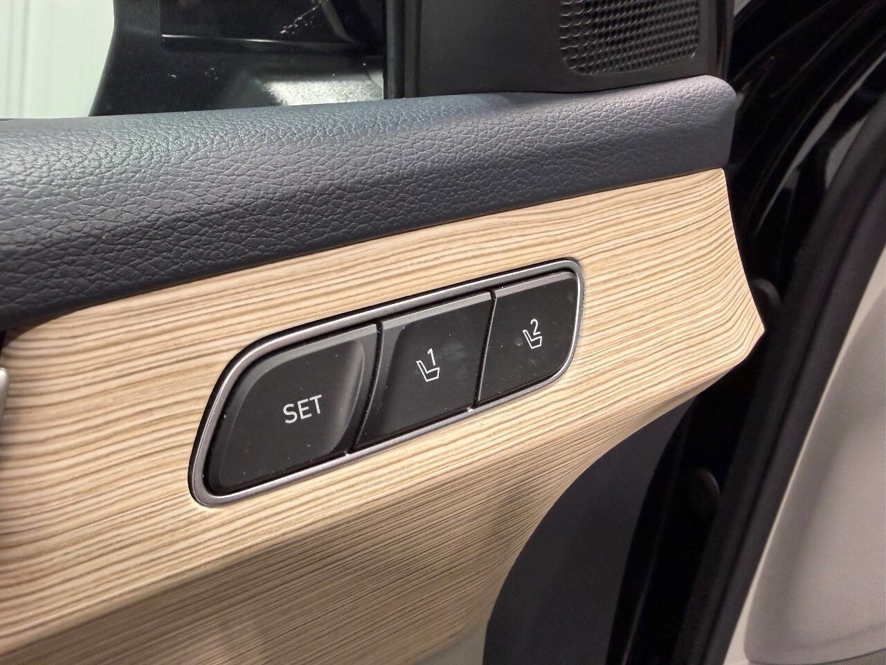 Used 2025 Hyundai Palisade Limited image 28