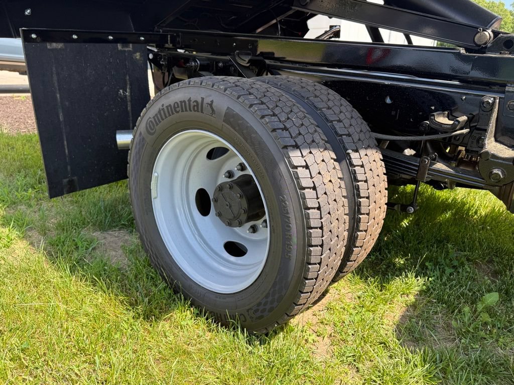 New 2026 Ford F550 4x4 Regular Cab Super Duty image 18