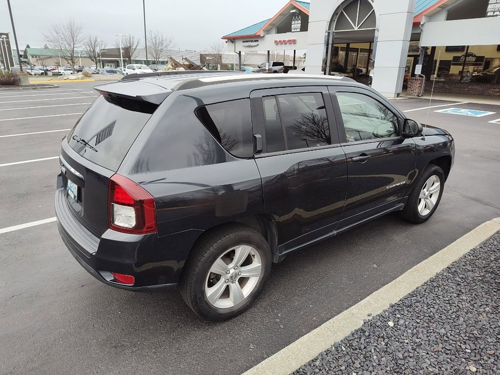 Used 2015 Jeep Compass Sport w/ Power Value Group image 4