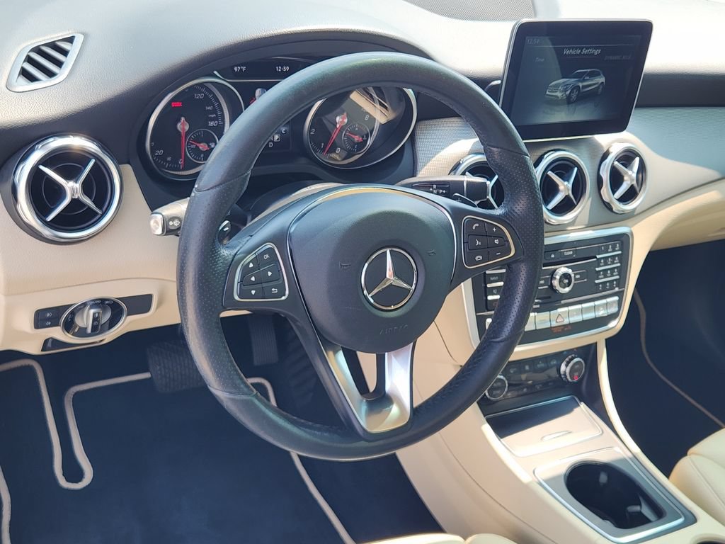 Used 2018 Mercedes-Benz GLA 250 4MATIC image 18