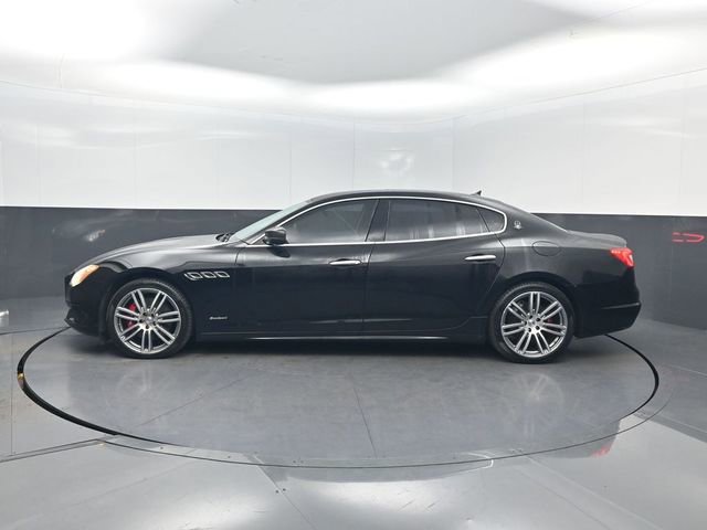 Used 2017 Maserati Quattroporte S GranSport image 2